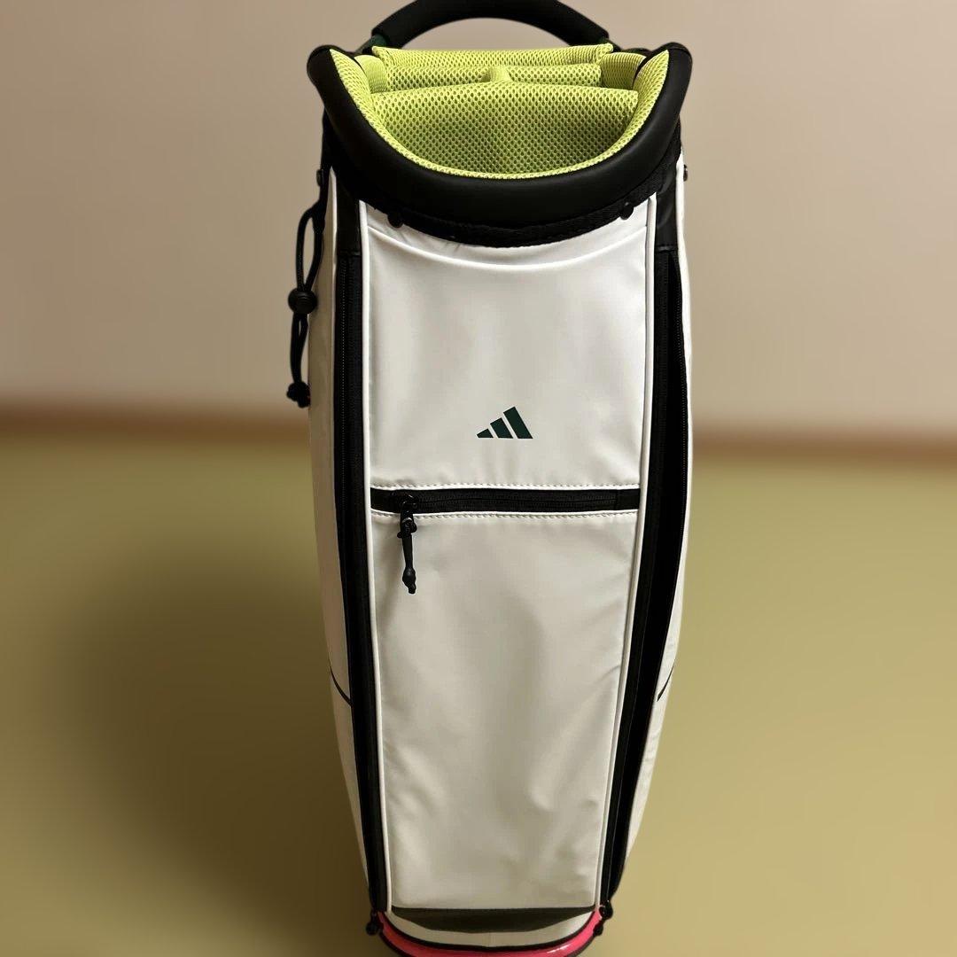 アディダス　コードカオス　軽量キャディバック 新品未使用　　　値下げ交渉可能