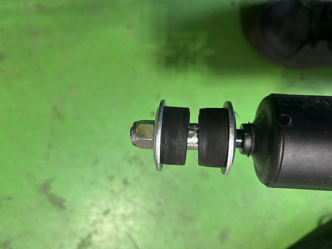 ジムニー　JB64 純正サスペンション　美品