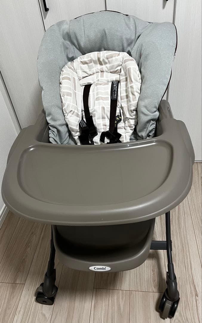 y*2様 【美品】Combi ネムリラ AUTO SWING(電動)