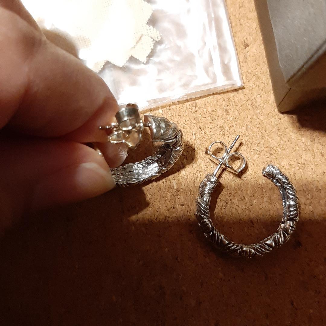 匿名配送変可！即発新品STEPHENDWECKシルバーフラワーピアス