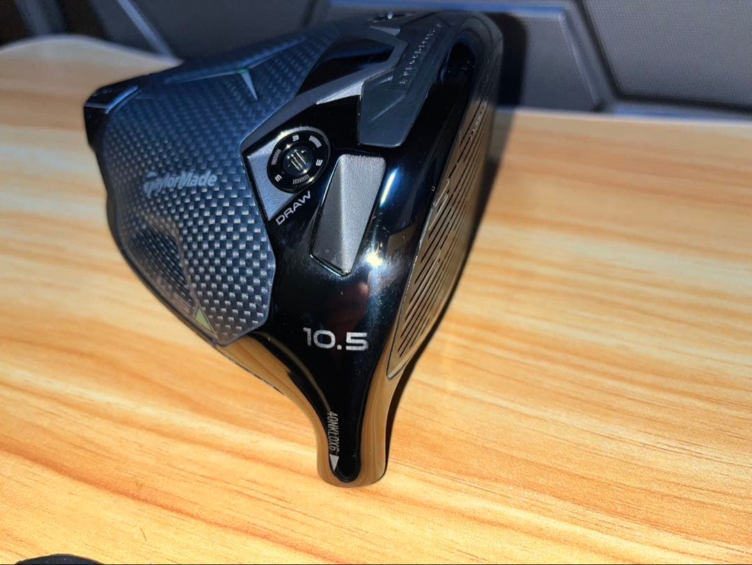 売り切り価格　テーラーメイド QI35 LS ドライバー　10.5°