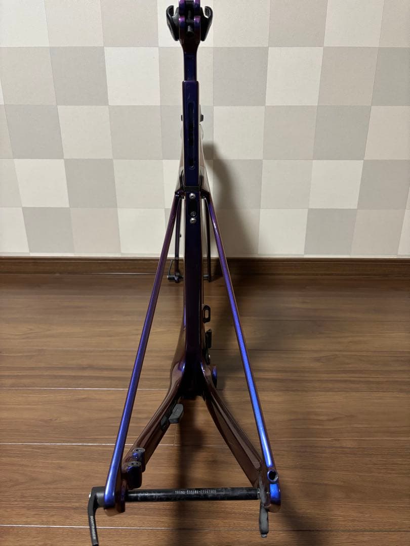 マドン MADONE SLR DISC専用ハンドル、ステム付き