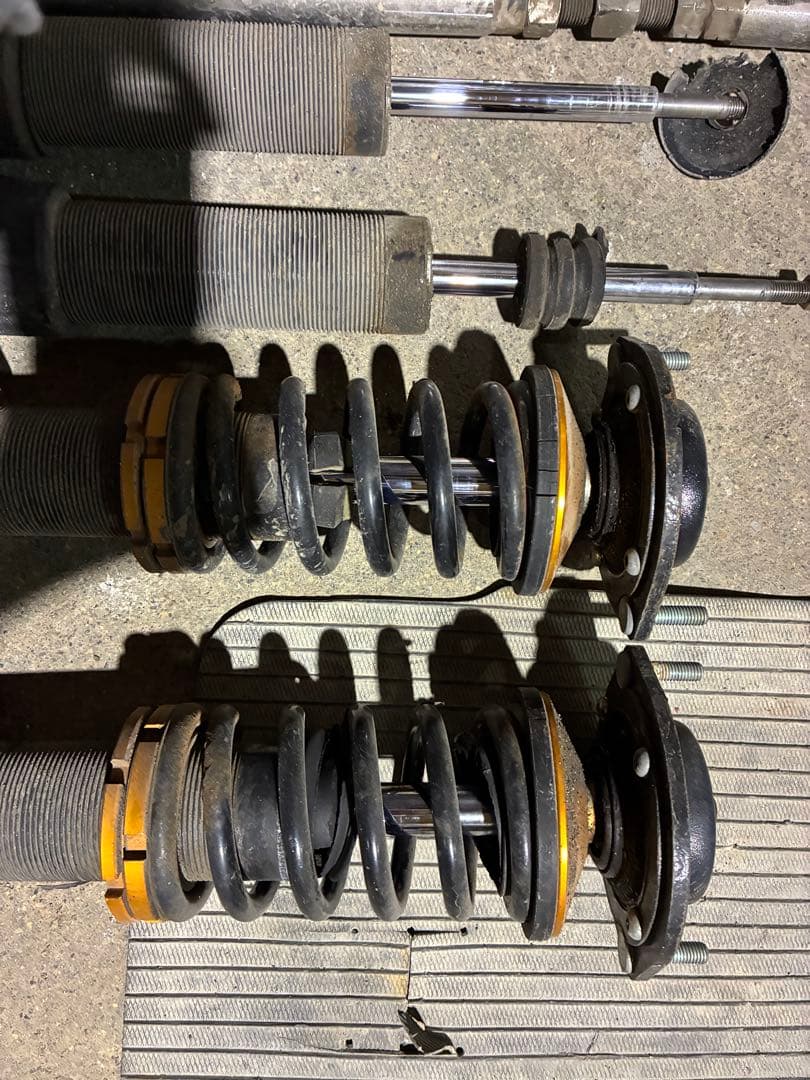 ダイハツ　ムーブコンテ　車高調　一式