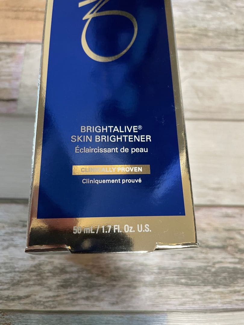 ゼオスキン　ブライタライブ