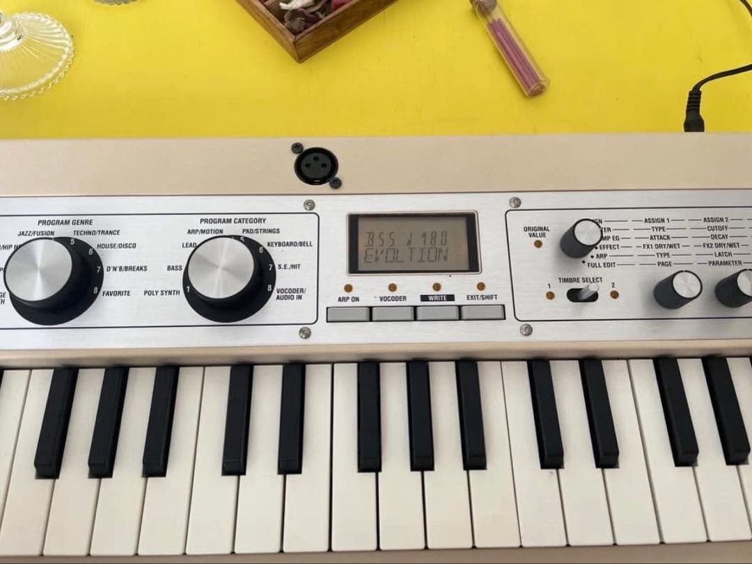 KORG microKORG xl 限定　ベージュ