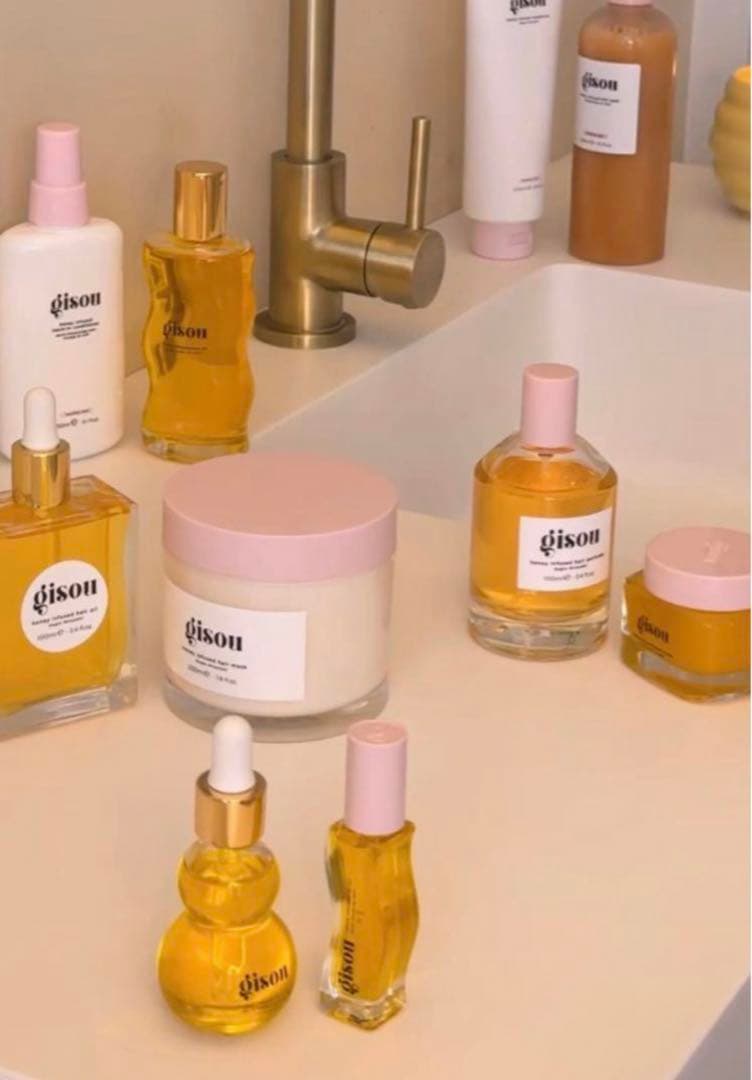 【激レアブランド♥️】Gisou✨日本未発売　はちみつ美容液リップオイル