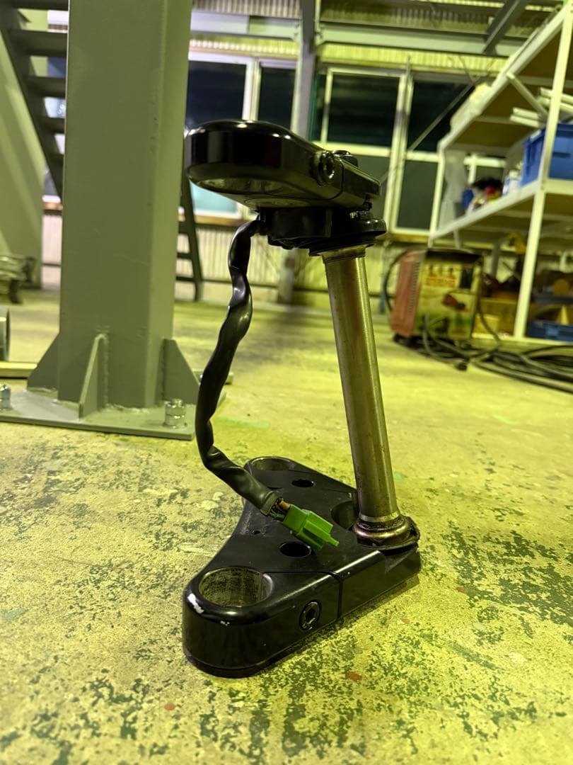 スティード400 トリプルツリー