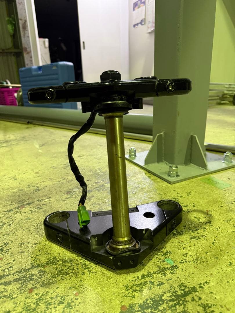 スティード400 トリプルツリー