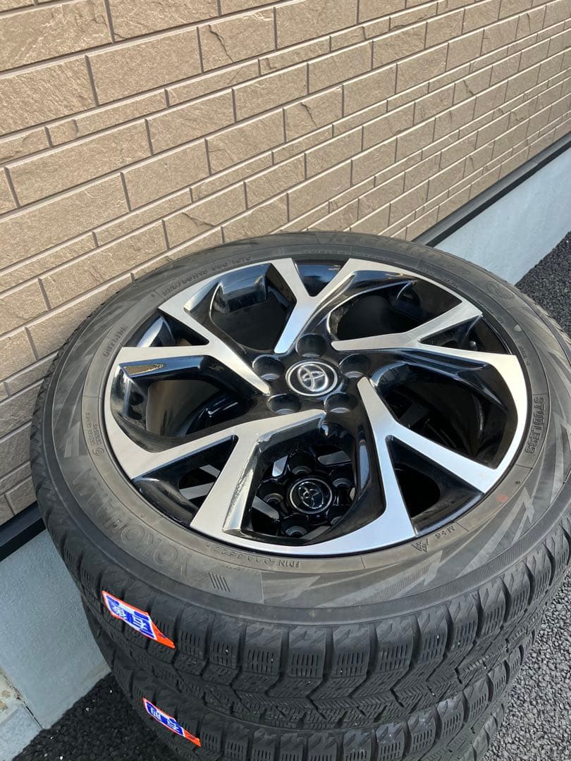 TOYOTA CHR 純正 18インチ ホイールスタッドレスタイヤ　2022年式