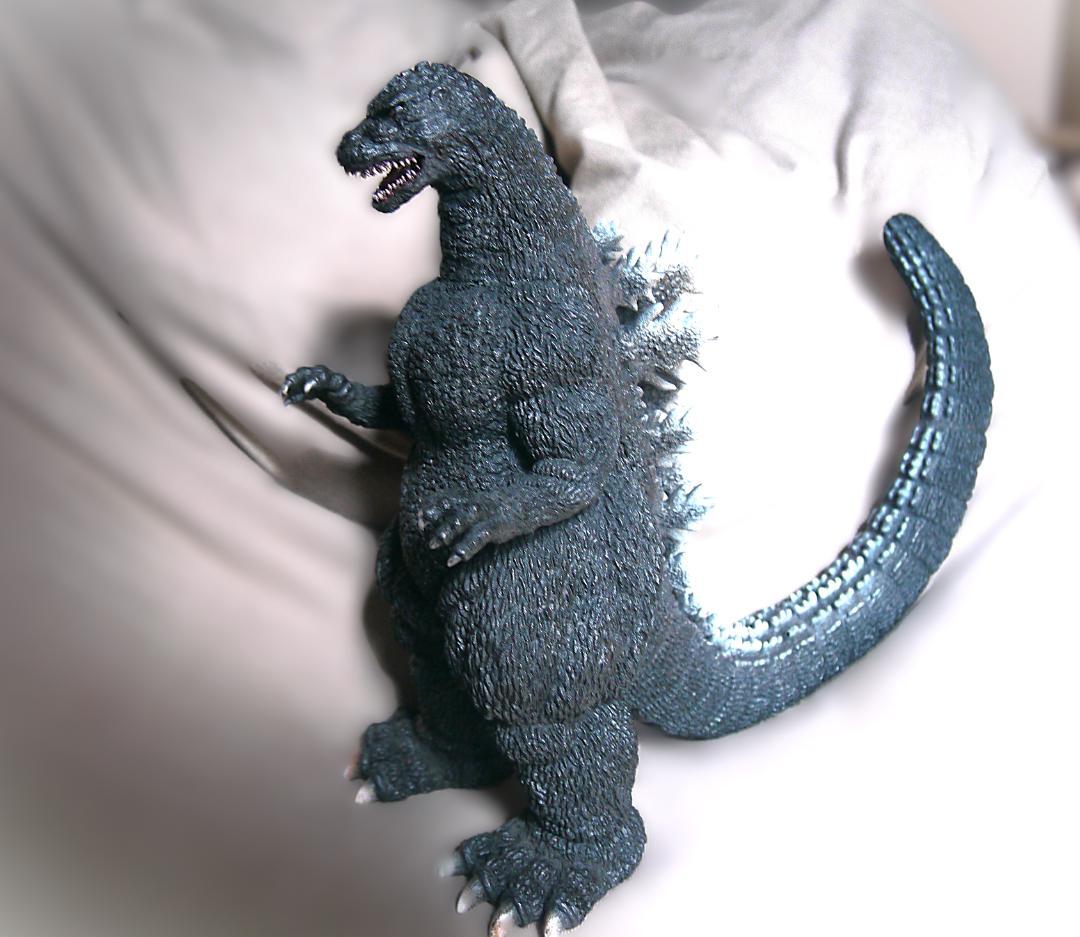 ゴジラ フィギュア