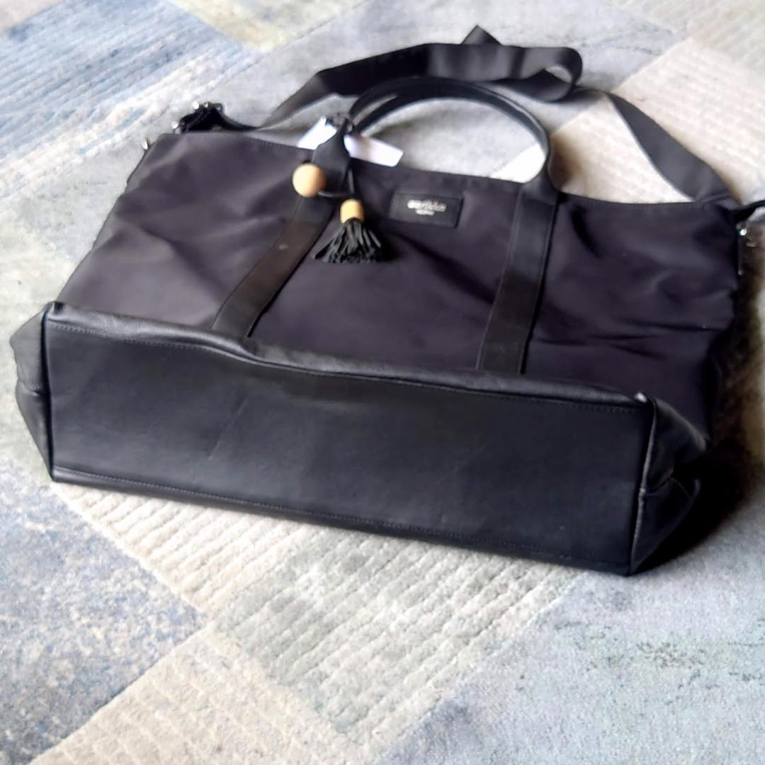 アーリッカ　廃盤貴重　旅行にも使える高品質大型軽量カバン　未使用品