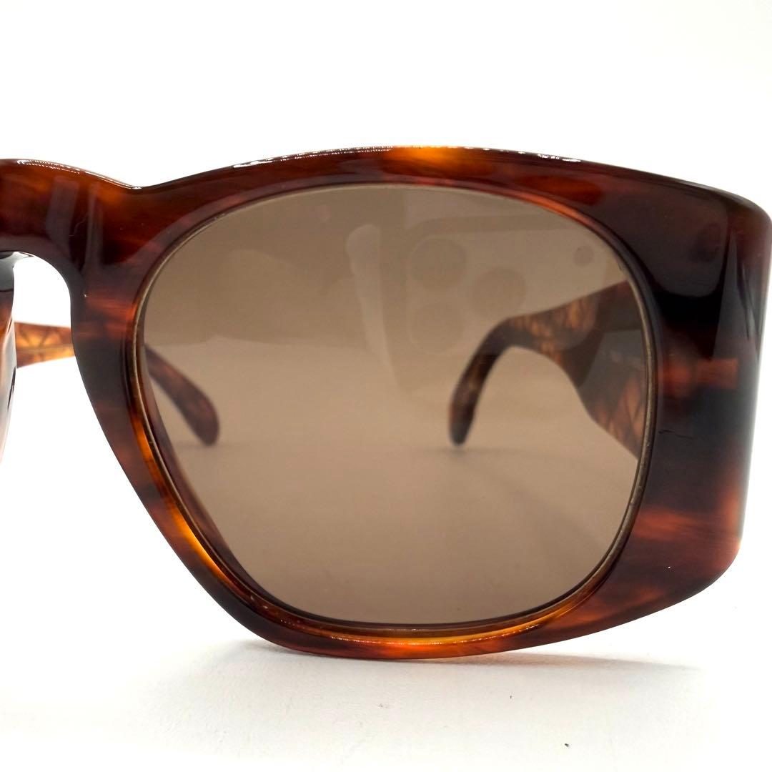 美品　CHANEL ブラウン サングラス　ココマーク　イタリア製　01450