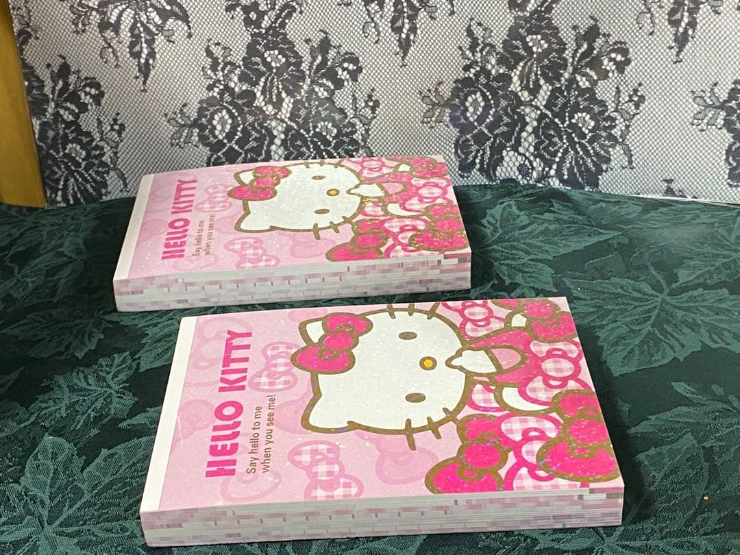 キティちゃん　メモ帳　ボリュームメモ　レトロ　サンリオ　キャラコレ　リボン