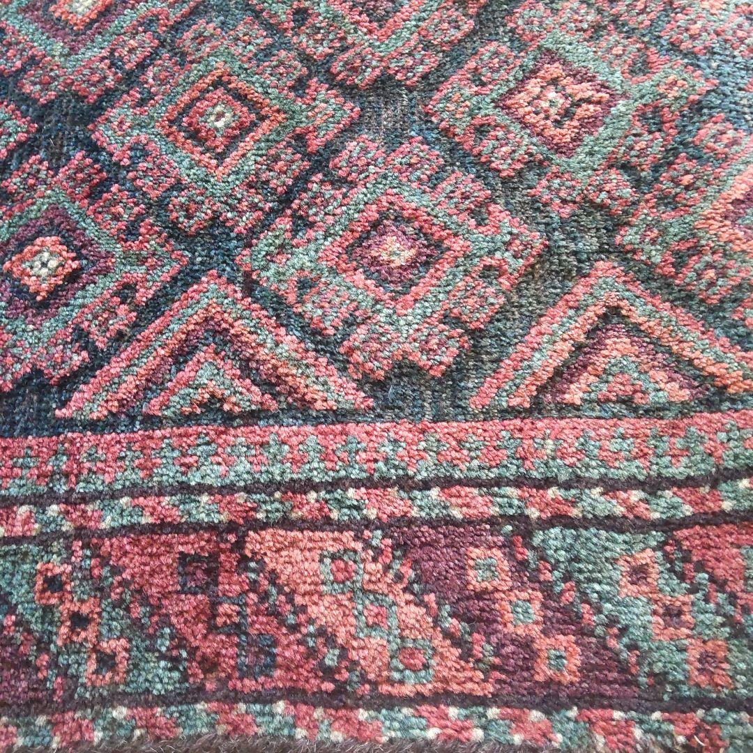 タイマニバルーチ　小さなラグ