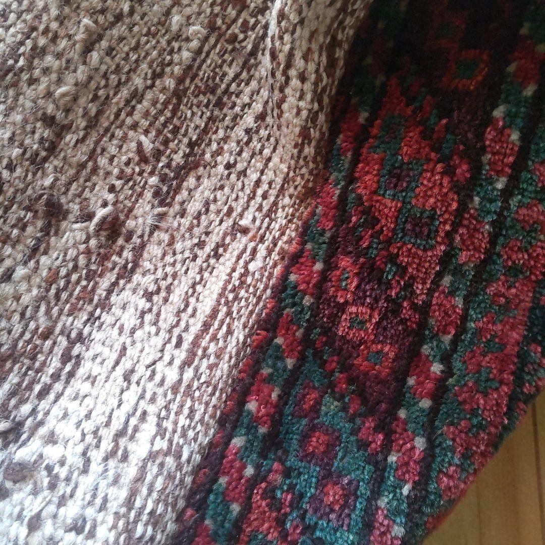 タイマニバルーチ　小さなラグ