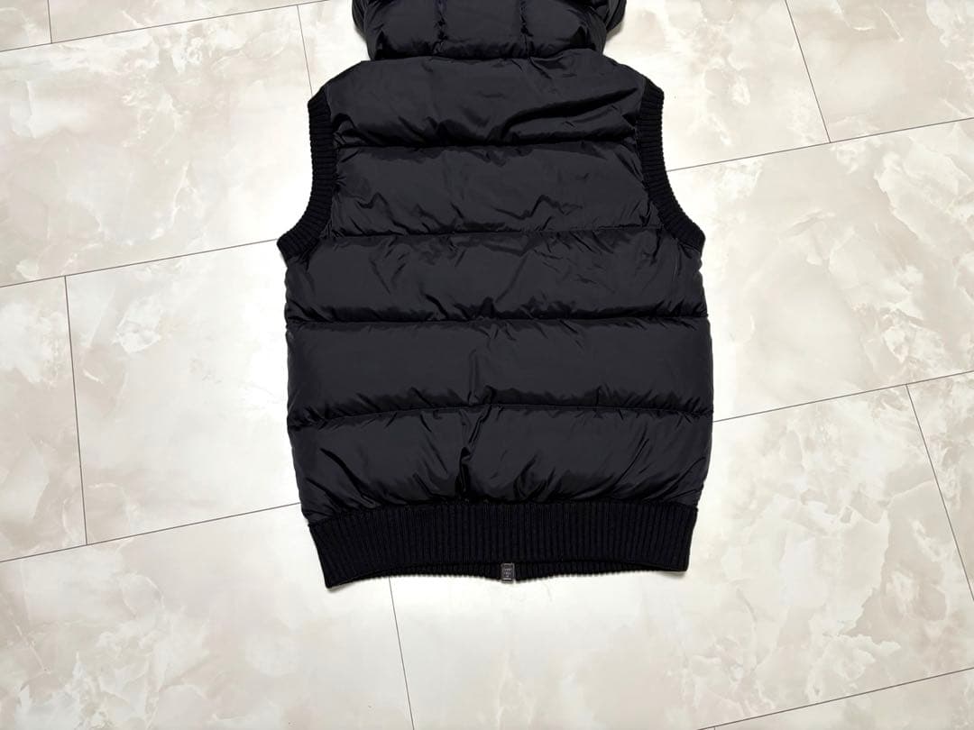 モンクレール ダウンニットベスト