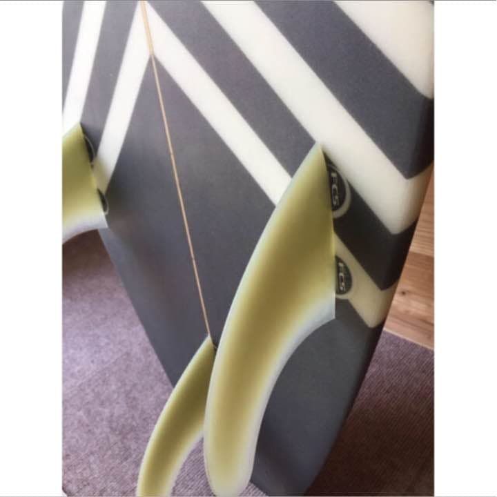 ★USED★MOMENTS surfboard 長さ6.0