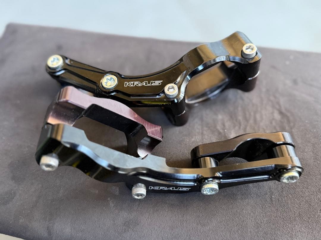 リモートリザーバータンク リアフェンダーマウント ブラック Kraus クラウス