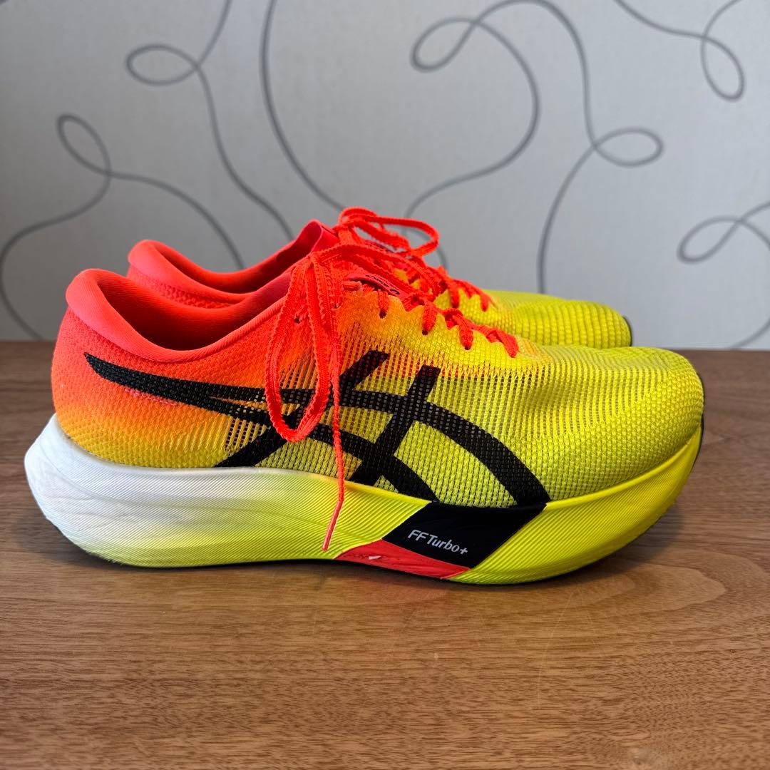 ASICS メタスピードエッジパリ　28.5センチ　中古品