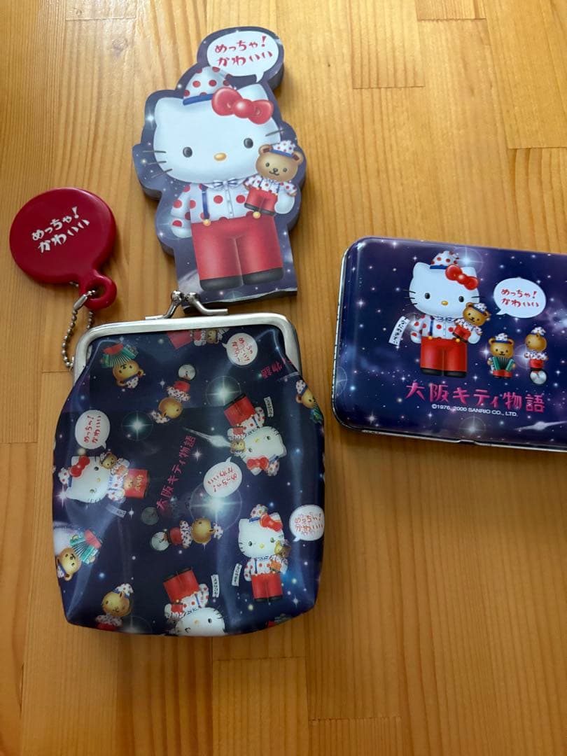 ハローキティ　大阪キティ物語　ご当地３点セット　缶入り　メモ　がま口ポーチ