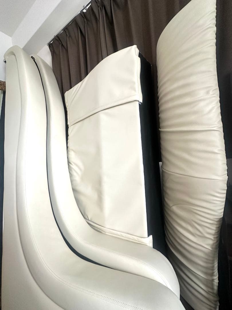 レザー ダブル　ベッド 　ホワイト 白 2/25 送料無料　大阪　ベッドフレーム