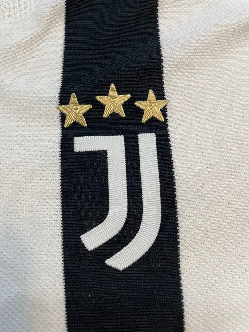 Juventus 21/22オーセンティック ユニフォーム