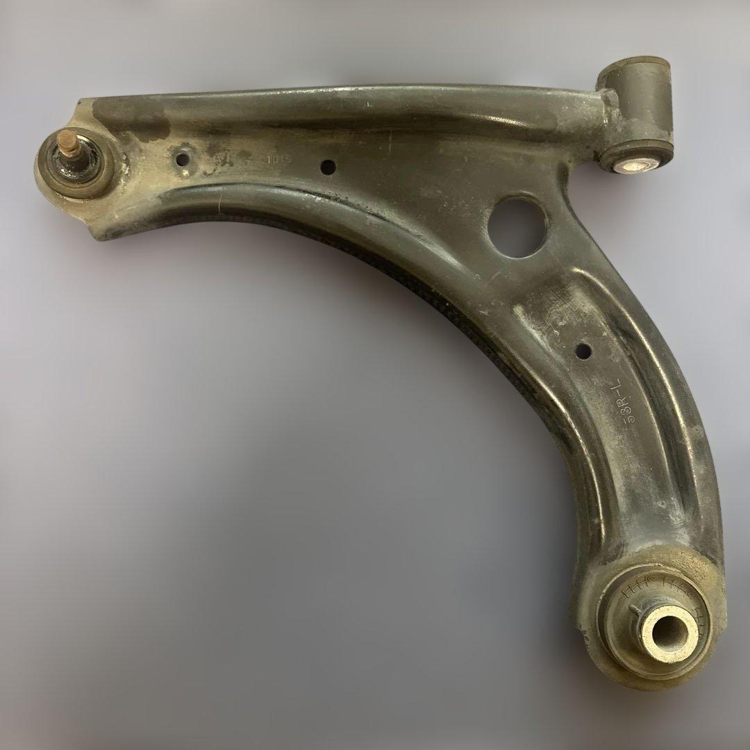 ZC33S スイフトスポーツ 純正フロントロアアーム