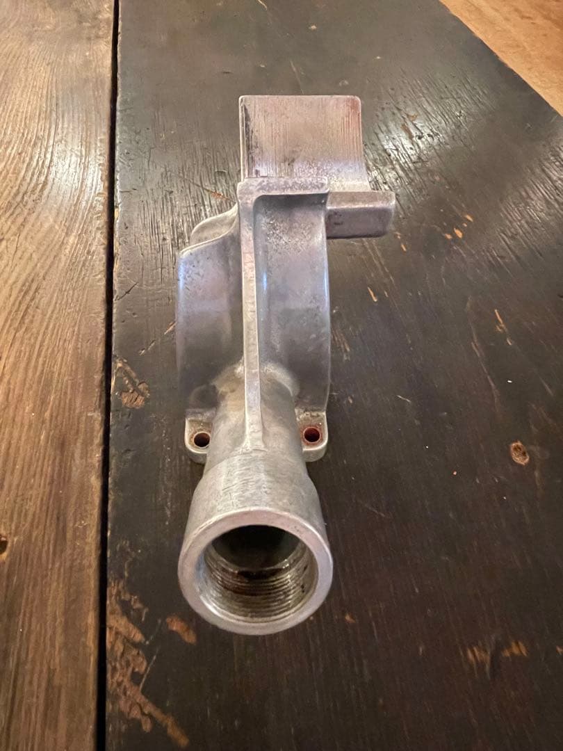 空冷ポルシェ.空冷VW用　センターオルタネータースタンド