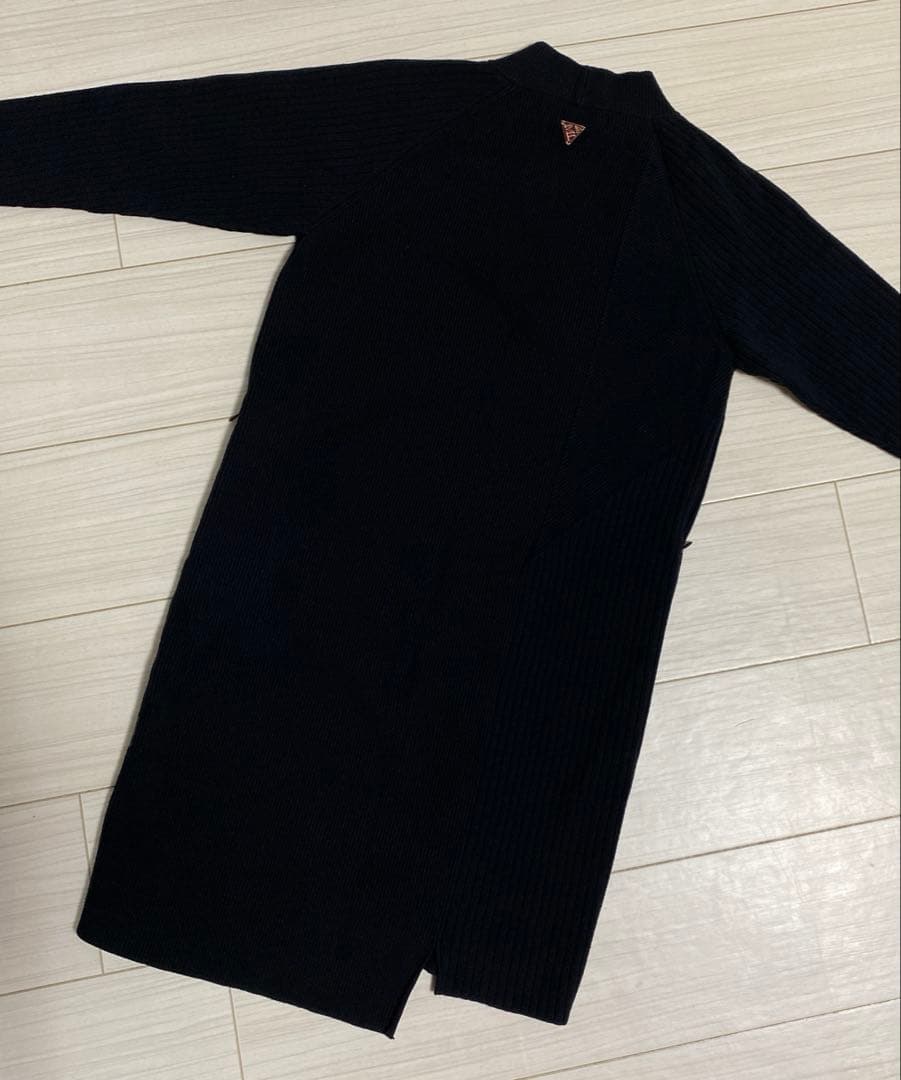 マークアンドロナ CODE ワンピース　モックネックニット　ゴルフウェア