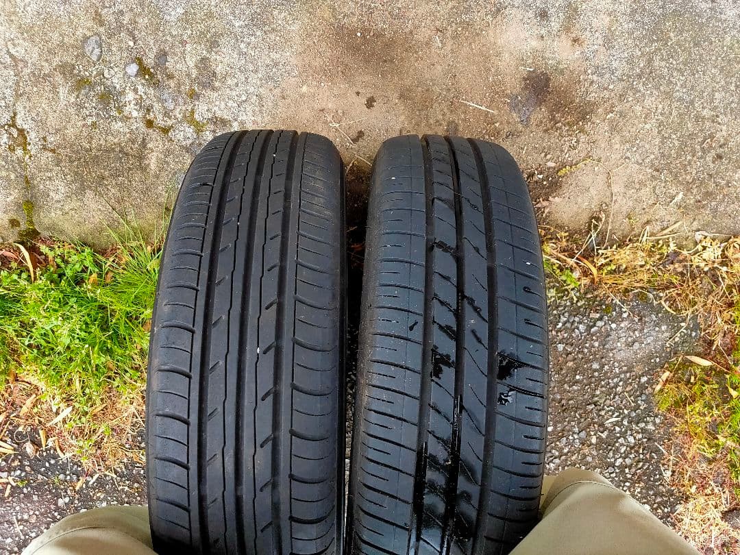 中古 スバル R1 純正ホイールタイヤ2個セット①