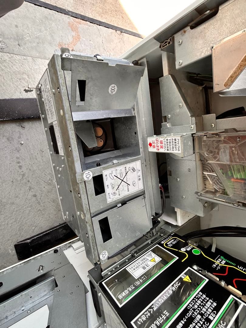 押しボタン式券売機 KC-BX30NN2 裏芝自動販売機高額紙幣対応　新札未対応