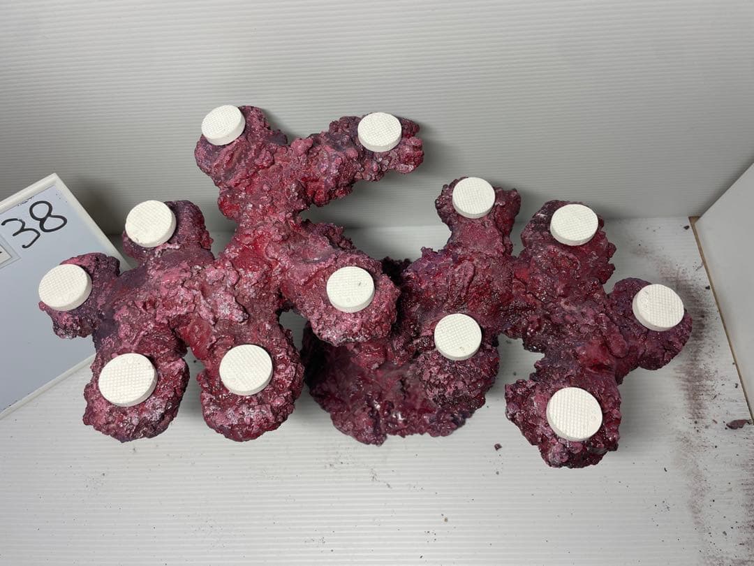 【送料無料】人工ライブロック　PHR38／12穴加工　アク抜き済み安心塗料使用