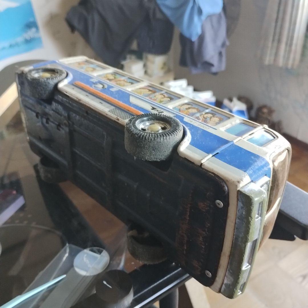 バス型おもちゃ 金属製 青と白