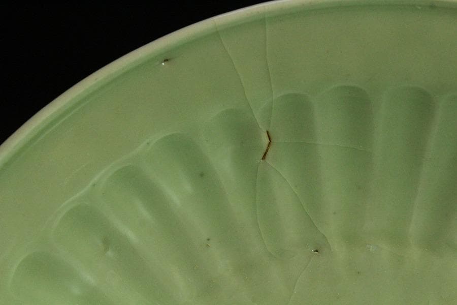 中国美術 白磁 刻 三魚紋 盤 φ31.5cm 明(K-XA764)