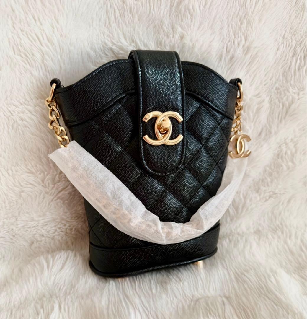 向日葵　22日のみ　CHANEL ノベルティ　キルティング　 ハンドバッグ