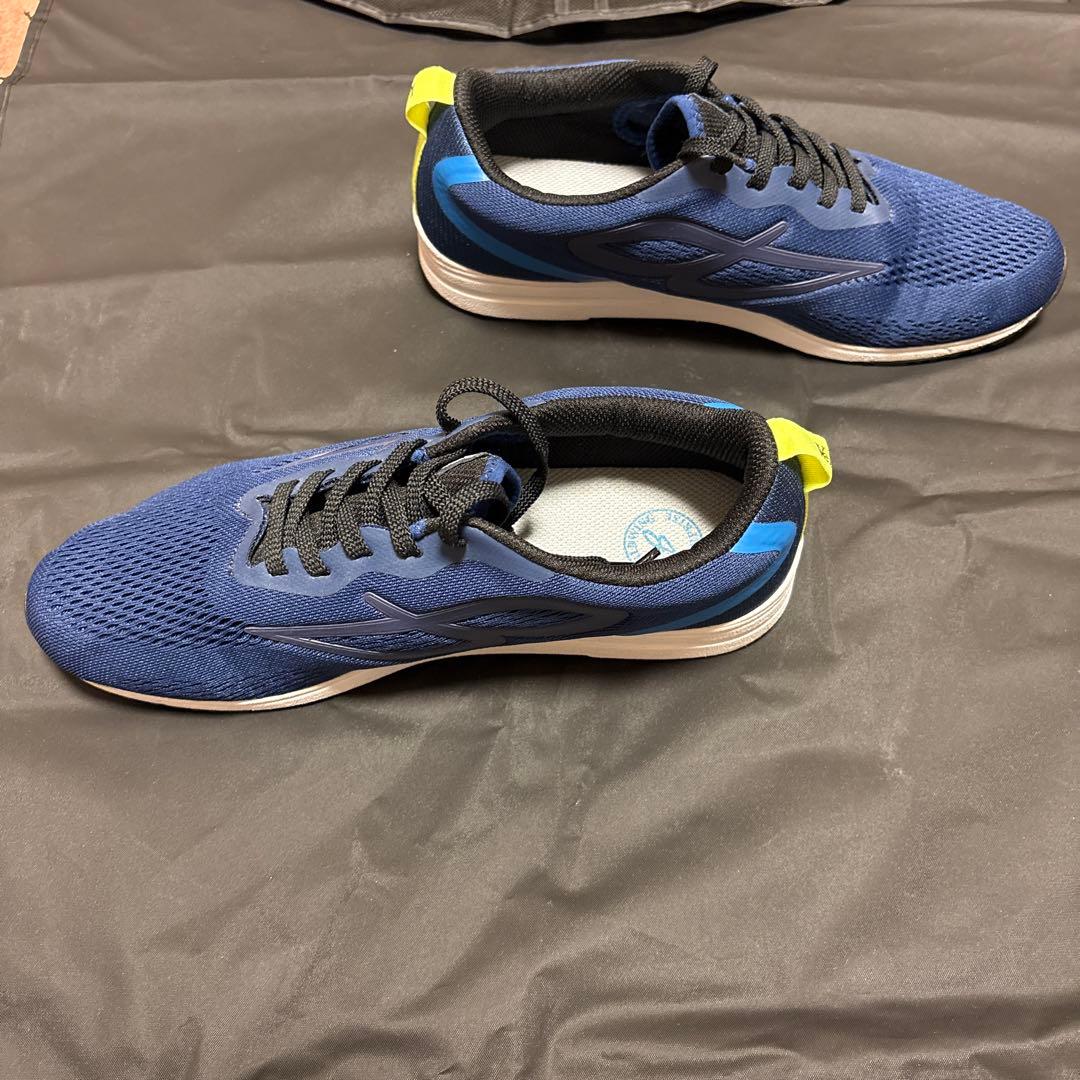 27センチ　ビモロ　ランニング　シューズ　ベロ・トリコ ネイビー