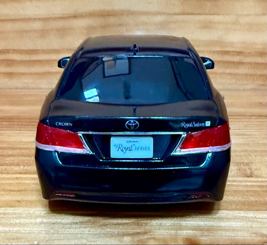 1/24 青島プラモデル完成品 210系クラウンロイヤルサルーン　ブラック