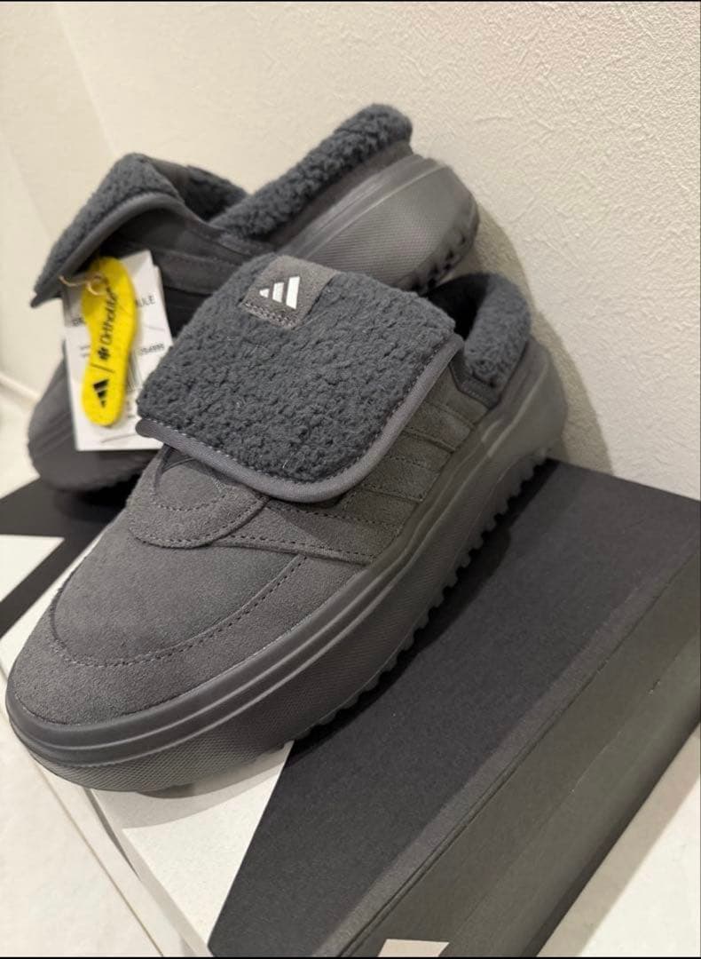 【新品未使用】adidas グランドコートミュール 23.5cm