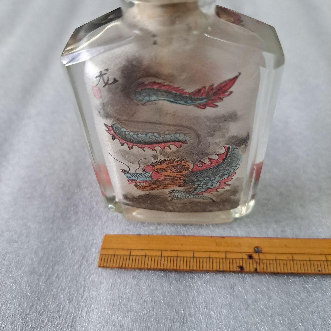 中国　清時代　硝子鼻煙壺　古玩　内絵龍文　角形精密　両面龍　内絵図　蓋◯◯牙さじ