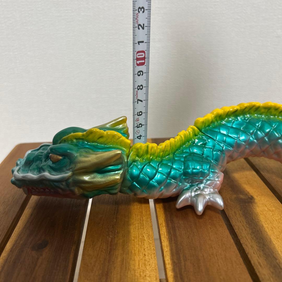 マンダ　M1号　世紀の大怪獣東宝怪獣シリーズ　ピンク成型/メタ緑　背びれ黄塗装