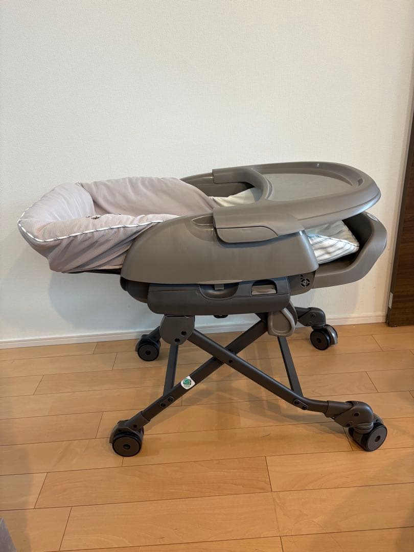 専用【コンビ】ハイローチェア ネムリラ 手動