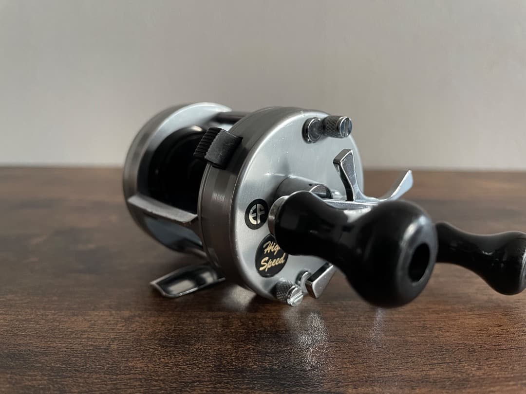 ABU Ambassadeur 2500C アブ アンバサダー ブロンズプレート