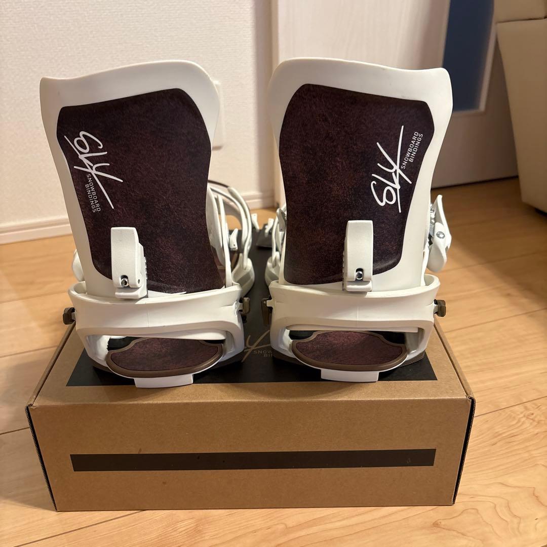 SLY ビンディング α Mサイズ 白 グラトリ向け 保証書あり