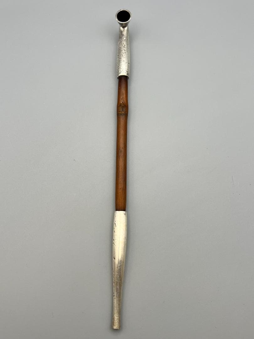 銀製　煙管　キセル　在銘　銀細工　アンティーク　重量約34g