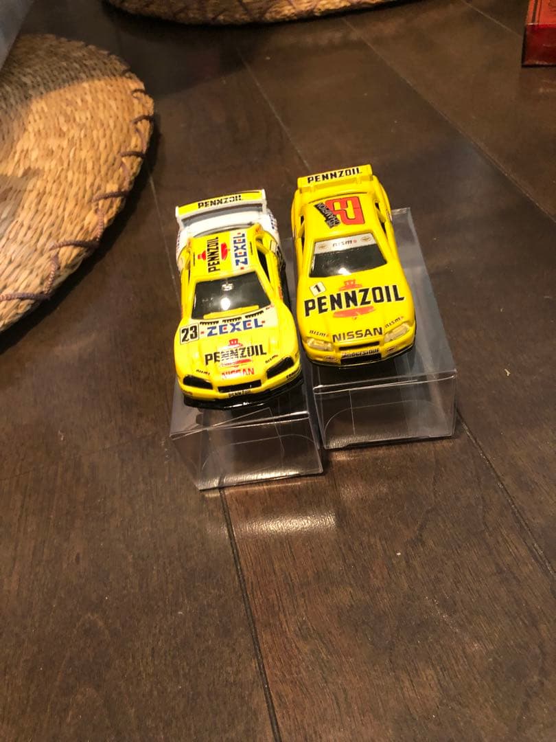 トミカ　ペンズオイル　GTR  R34