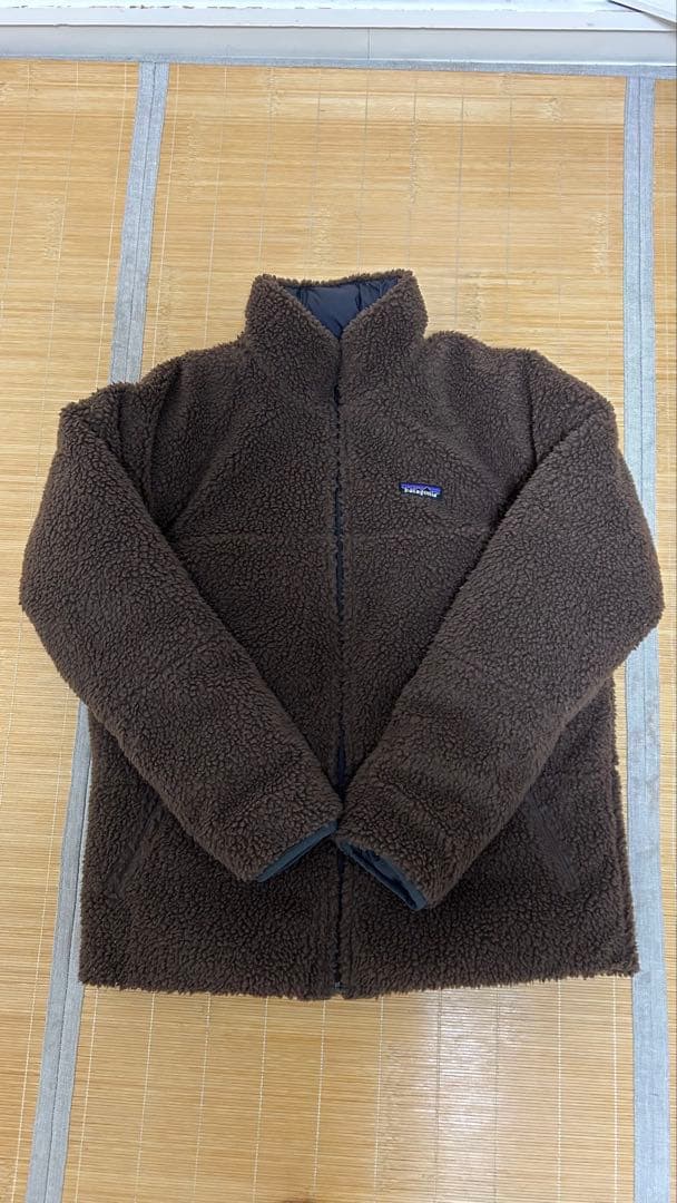 patagonia パタゴニア　リバーシブルサイレントダウンジャケット