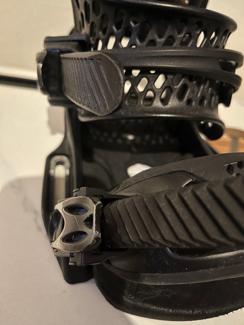 Burton Lexa estビンディング Mサイズ　左足ラチェット破損あり