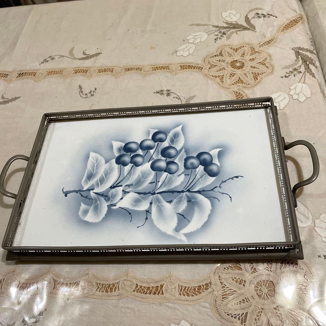 580トレーイギリス陶器のトレーさくらんぼ柄