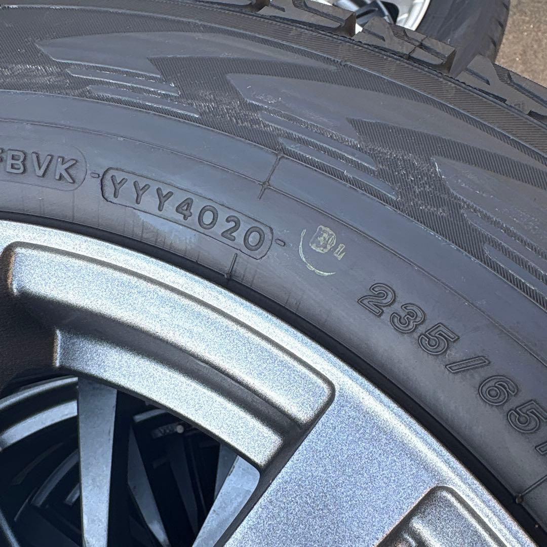 専用Yokohama 235/65R18 タイヤ・ホイールセット