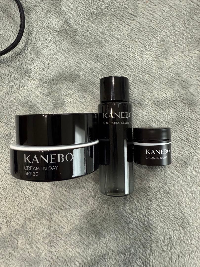 KANEBO クリームインデイII キット サンプル付き